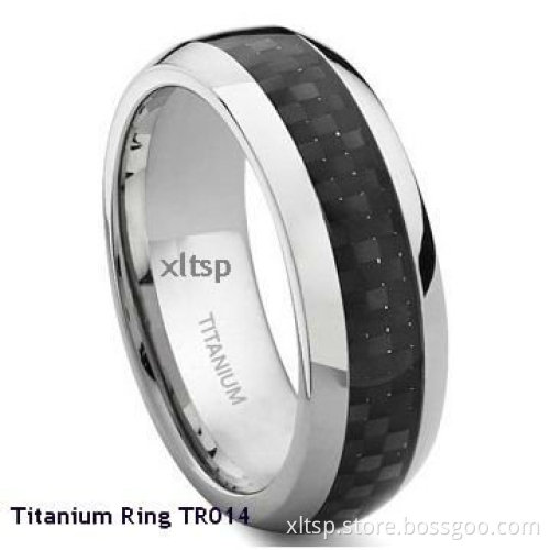 Titanium Ring with Black Carbon Fibre